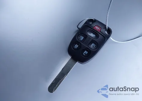 2011 Honda Odyssey Touring/Touring Elite z USA, uszkodzony, nr VIN 5FNRL5H94BB071477